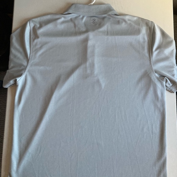 Men’s L IZOD Golf Shirt - Picture 3 of 5